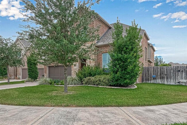 Building Photo - 13306 Stoneleigh Terrace Dr
