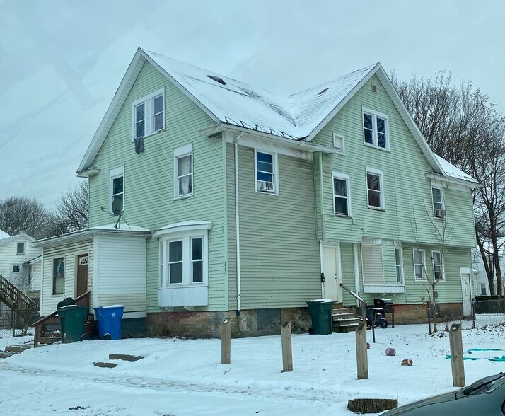 Building Photo - 110 Ambrose St