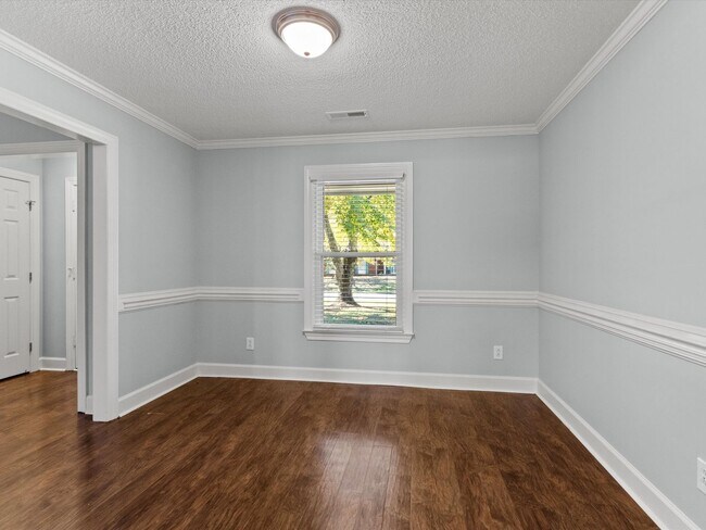 Building Photo - Great location in Harvest and only minutes...