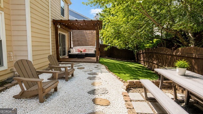 Building Photo - 2535 Alvecot Cir SE