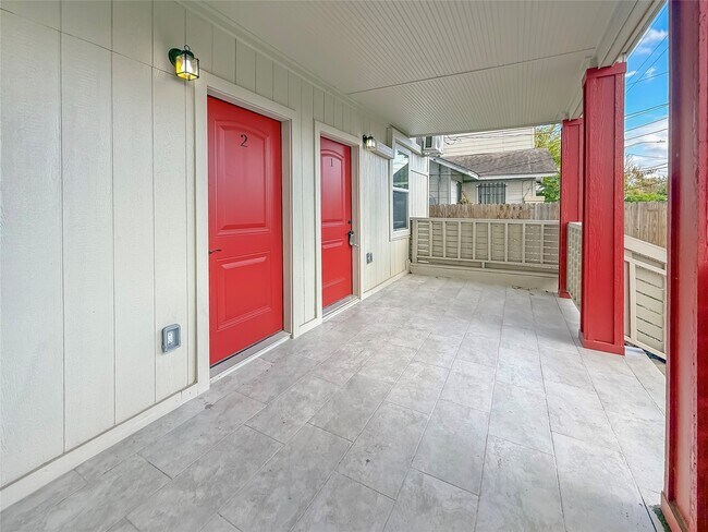 Building Photo - 6707 Avenue F