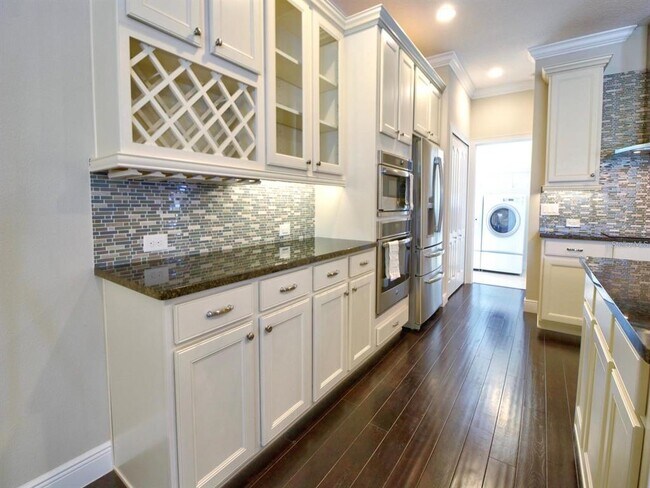 Building Photo - 11539 Brickyard Pond Ln