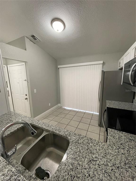Building Photo - 12146 Sandal Creek Way