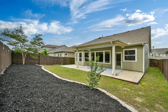 Building Photo - 286 Dayridge Dr