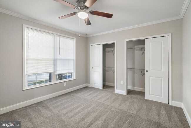 Building Photo - 1516 Cedarwood Dr