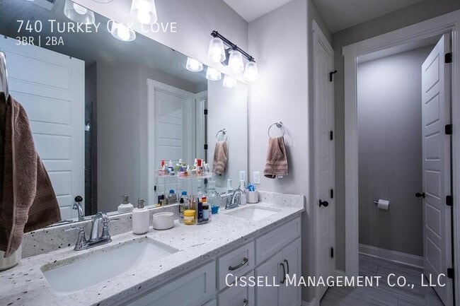 Building Photo - 740 Turkey Oak Cv