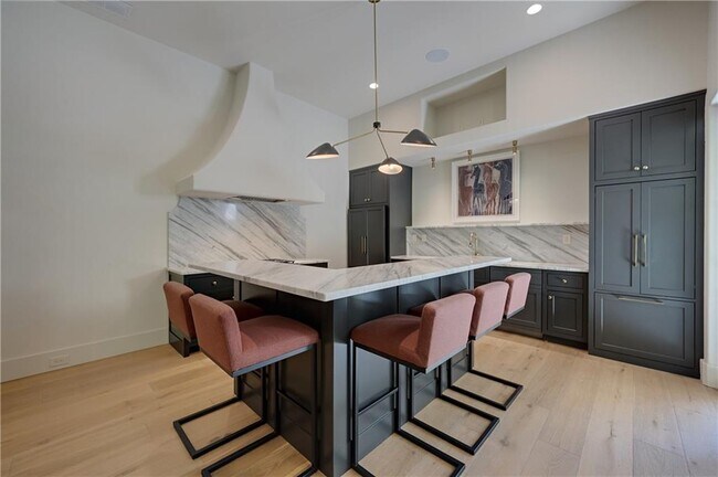 Building Photo - 3570 Knollwood Dr NW