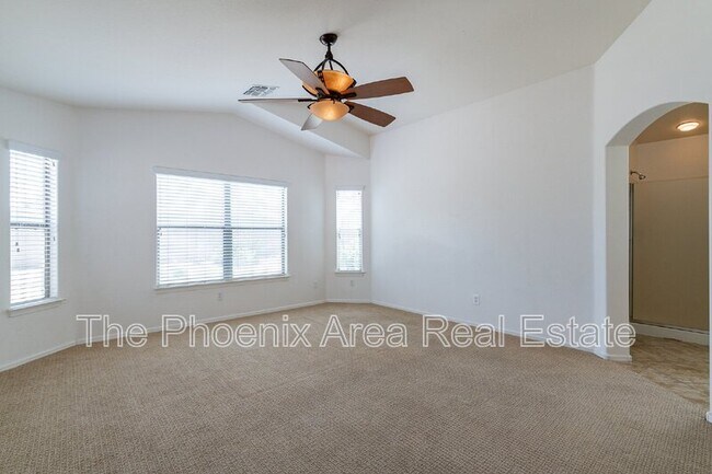 Building Photo - 3049 W Silver Creek Dr