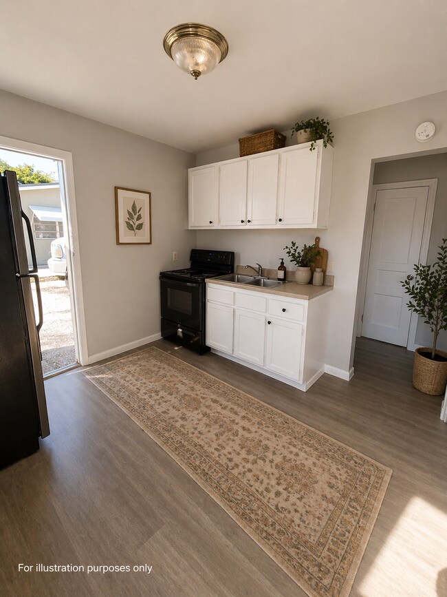 Building Photo - 920-920 11th Ave N