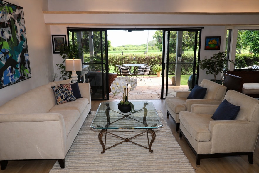 Building Photo - 310 Kipukai Pl