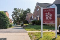 Building Photo - 9860 Hagel Cir