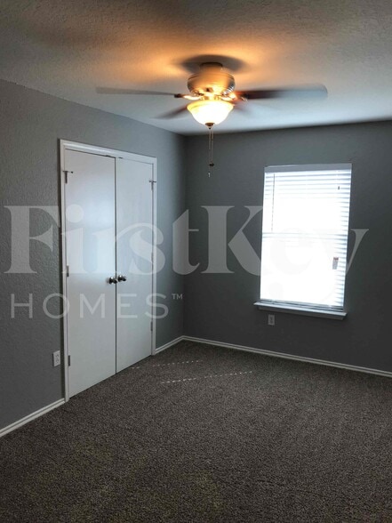 Building Photo - 9655 Shorebird Ln