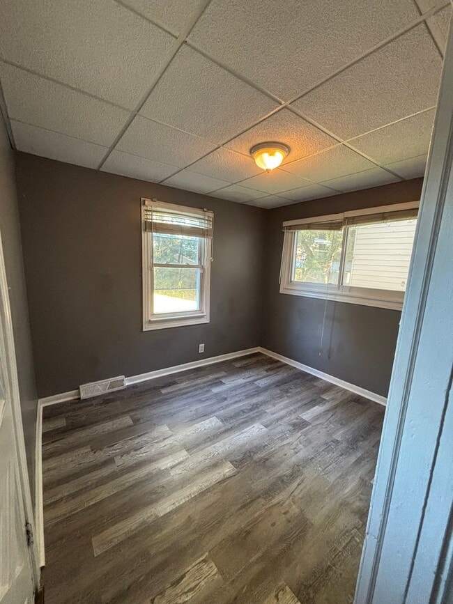 Building Photo - Beautifully Renovated 3-Bedroom Home – Sec...
