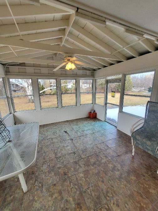 Building Photo - 8862 N Malibu Dr