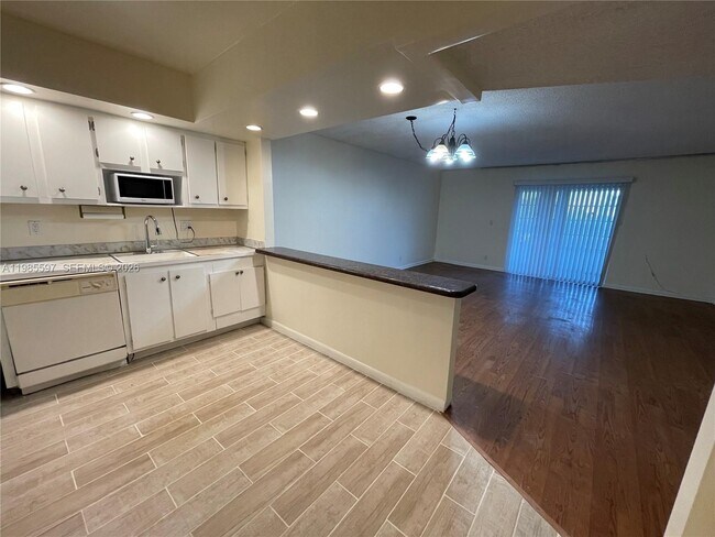 Building Photo - 2061 NW 47th Terrace
