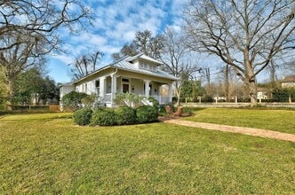 Building Photo - 221 N Johnson Ave