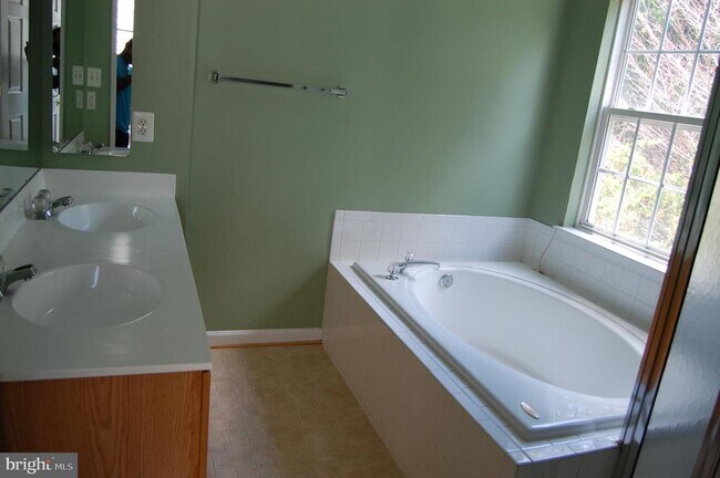 Building Photo - 13653 St Johns Wood Pl