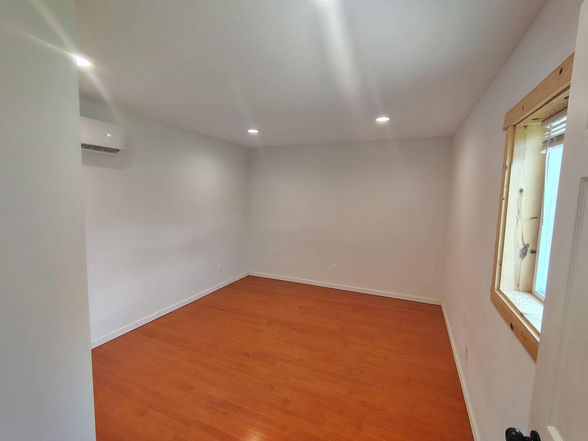 Building Photo - 11641 S Johnson Rd