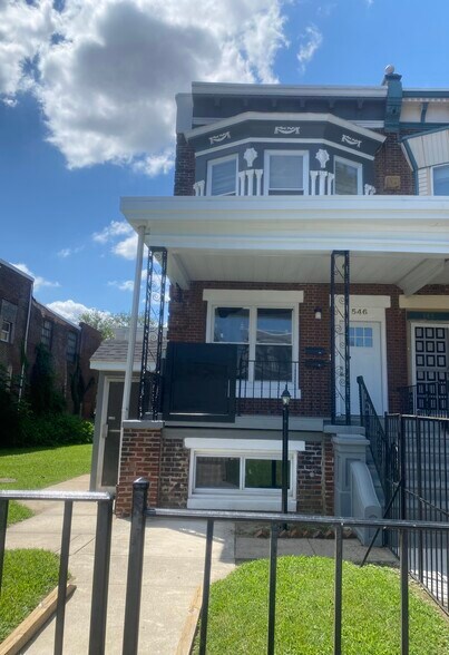 Building Photo - 546 W Olney Ave