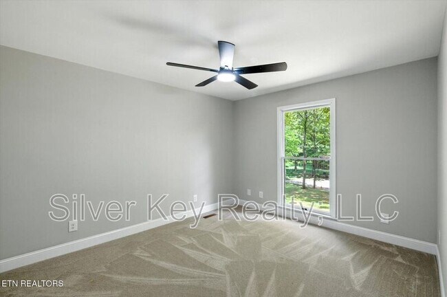Building Photo - 1113 Springfield Dr