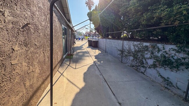 Building Photo - 6213 Granby Ave