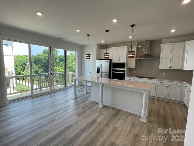 Building Photo - 5005 Layman Dr