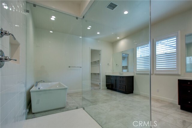 Building Photo - 120 Nest Pine