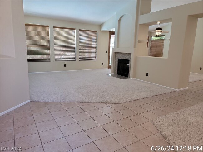 Building Photo - 2700 Copper Cove Dr