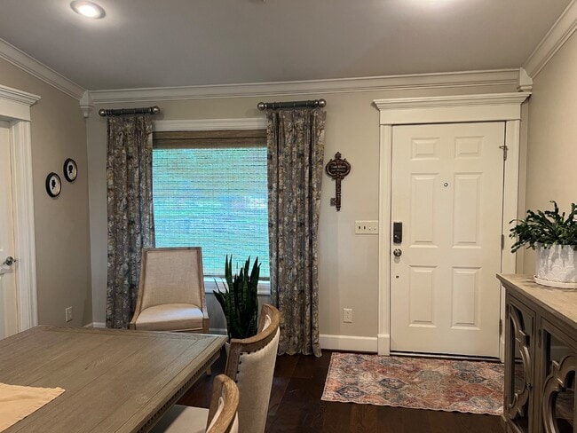 Building Photo - 243 Kate Dr