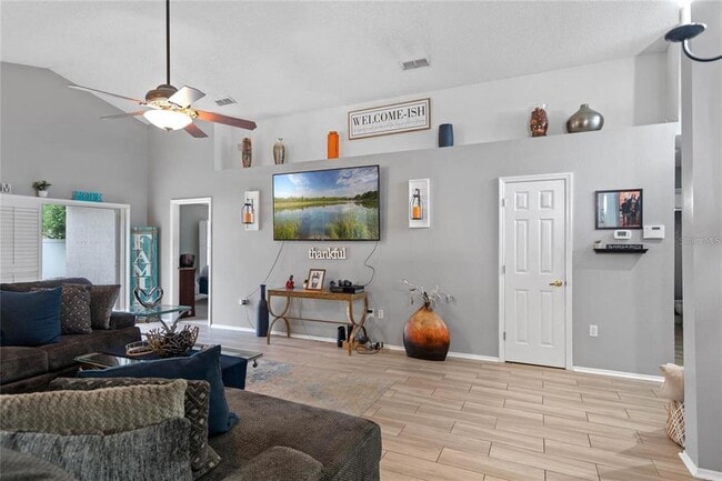 Building Photo - 541 Heather Glen Dr