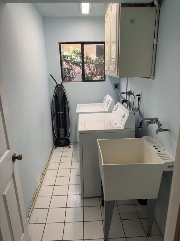 Building Photo - 3335 Lowell St