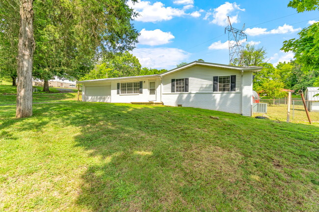 Building Photo - 206 Bowers Cir