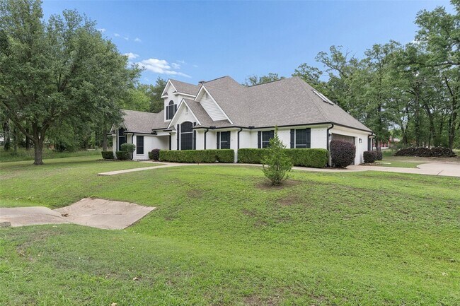 Building Photo - 109 Enchanted Dr
