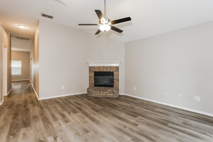 Building Photo - 10213 Dallam Ln