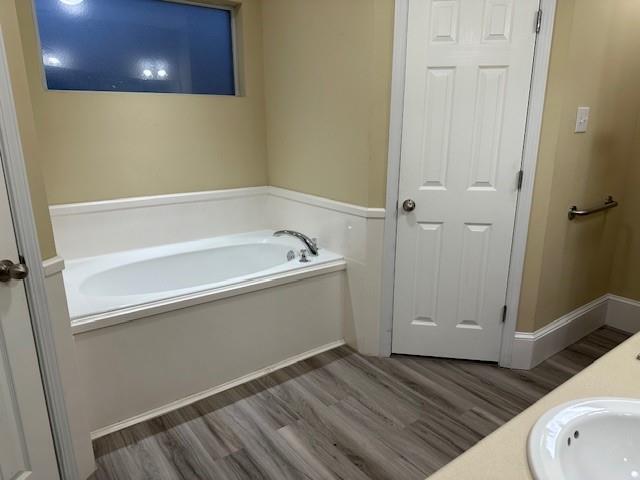 Building Photo - 2166 Spring Grove E