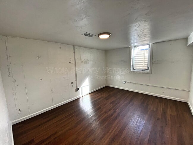 Building Photo - 2829 W Park Pl