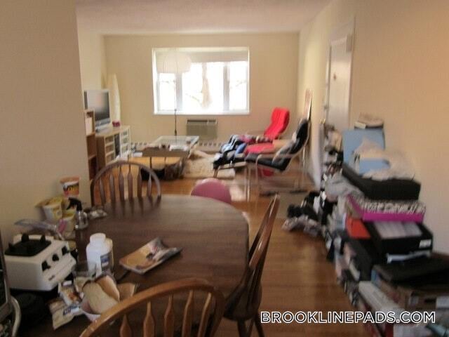 Building Photo - 53 Parkman St