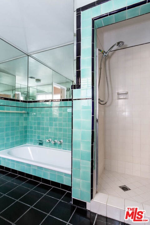 Building Photo - 146 N Citrus Ave