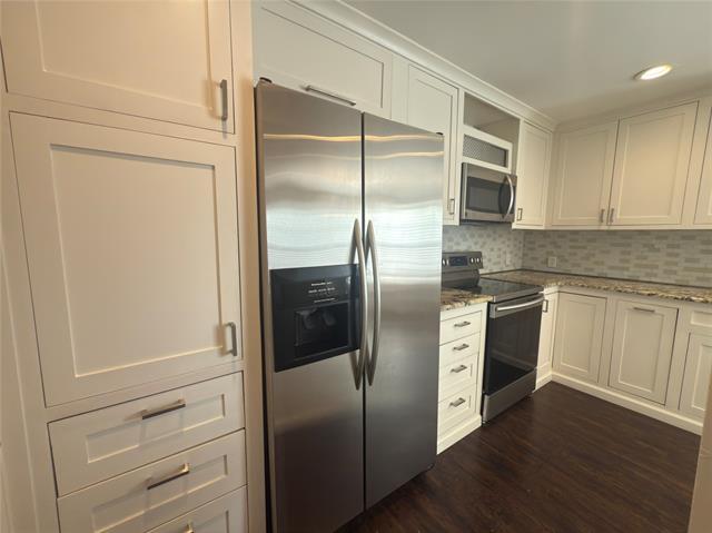 Building Photo - 12480 Abrams Rd