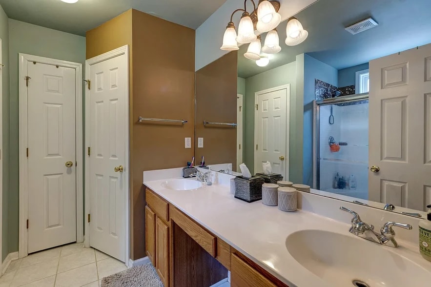 Building Photo - 1416 Water Edge Dr