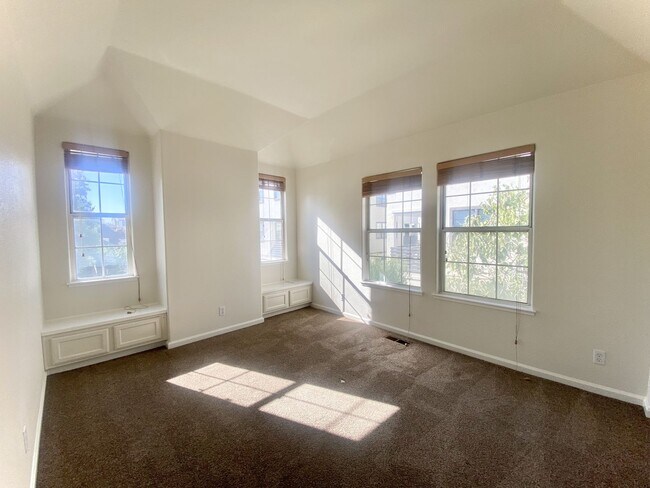 Building Photo - Unique Home with lots of Natural light!! C...