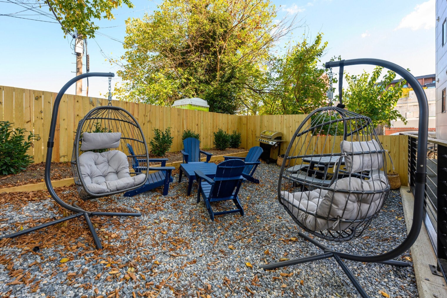 Building Photo - 716 L St SE