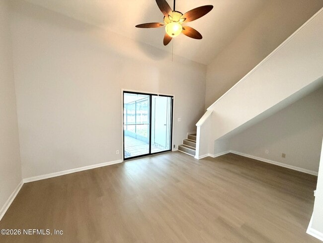Building Photo - 5646 Pinebay Cir S