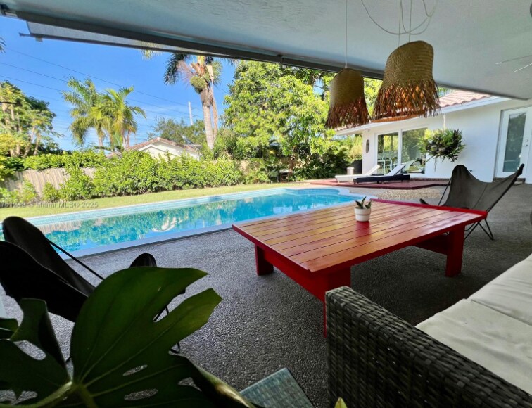 Building Photo - 14605 SW 75th Ave