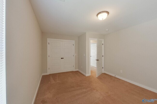 Building Photo - 44 Maple Leaf Dr