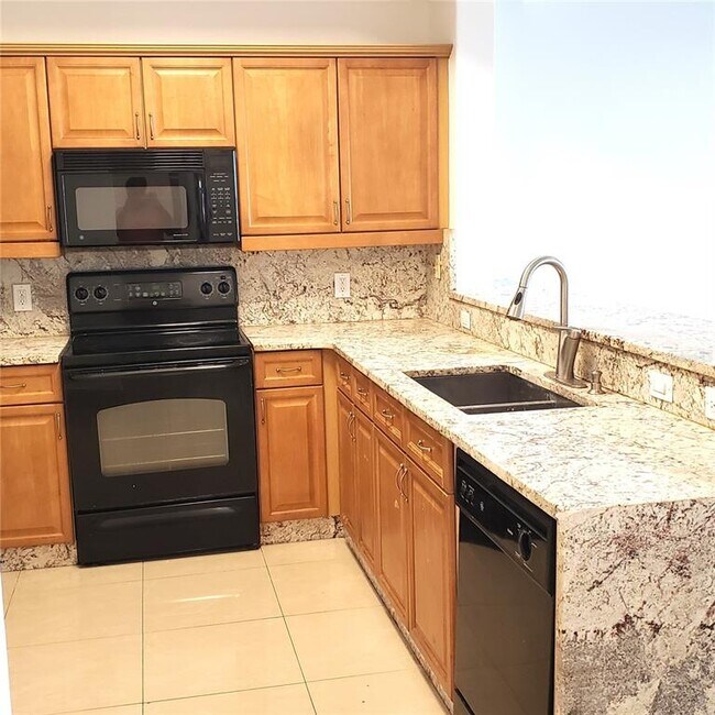 Building Photo - 6336 Buford St