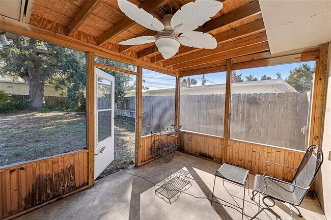 Building Photo - 2169 Dell Ave