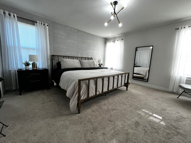 Building Photo - Immaculate 3, Bed, 2.5 Bath Home Minutes from the VA/NC Line