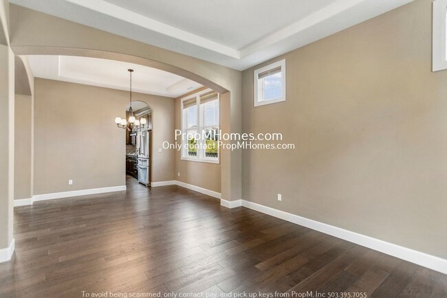 Building Photo - Stunning Four Bedroom Home In NW Portland ...