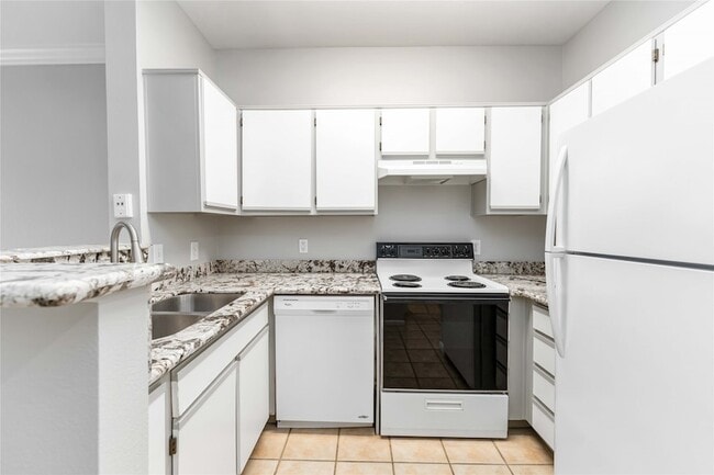 Building Photo - 3231 Allen Pkwy